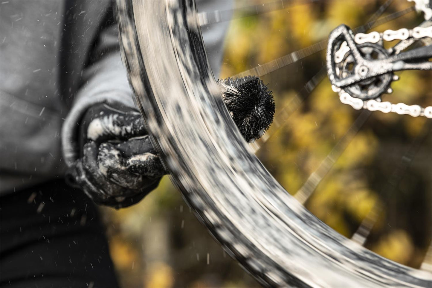 371 - Wheel & Component Brush - MTB 4