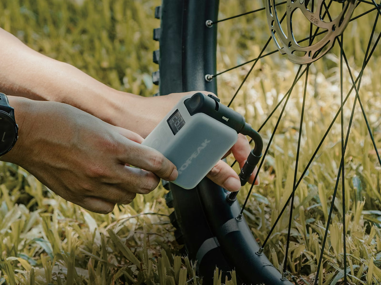 Topeak E-Booster Digital - Image 5