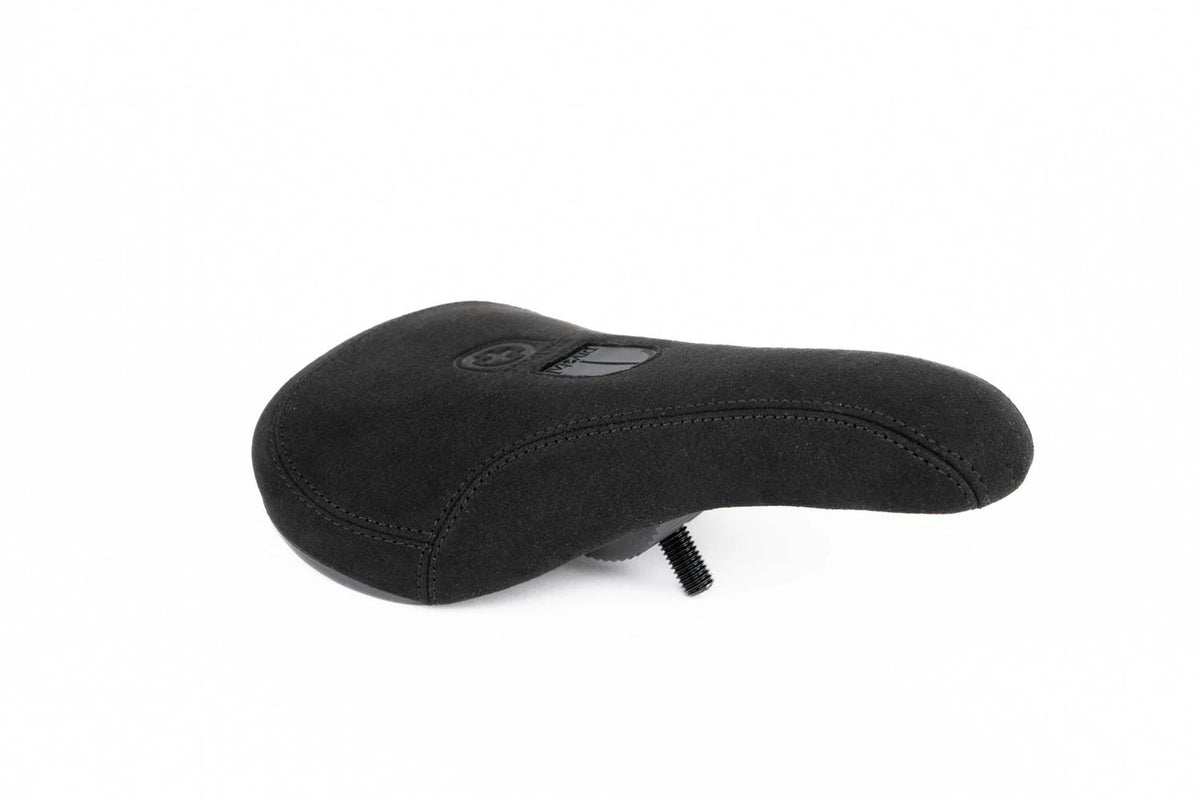 PIVOTAL_Seat_17