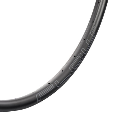 FLOW EX3 ON E-SYNC MTB WHEELS