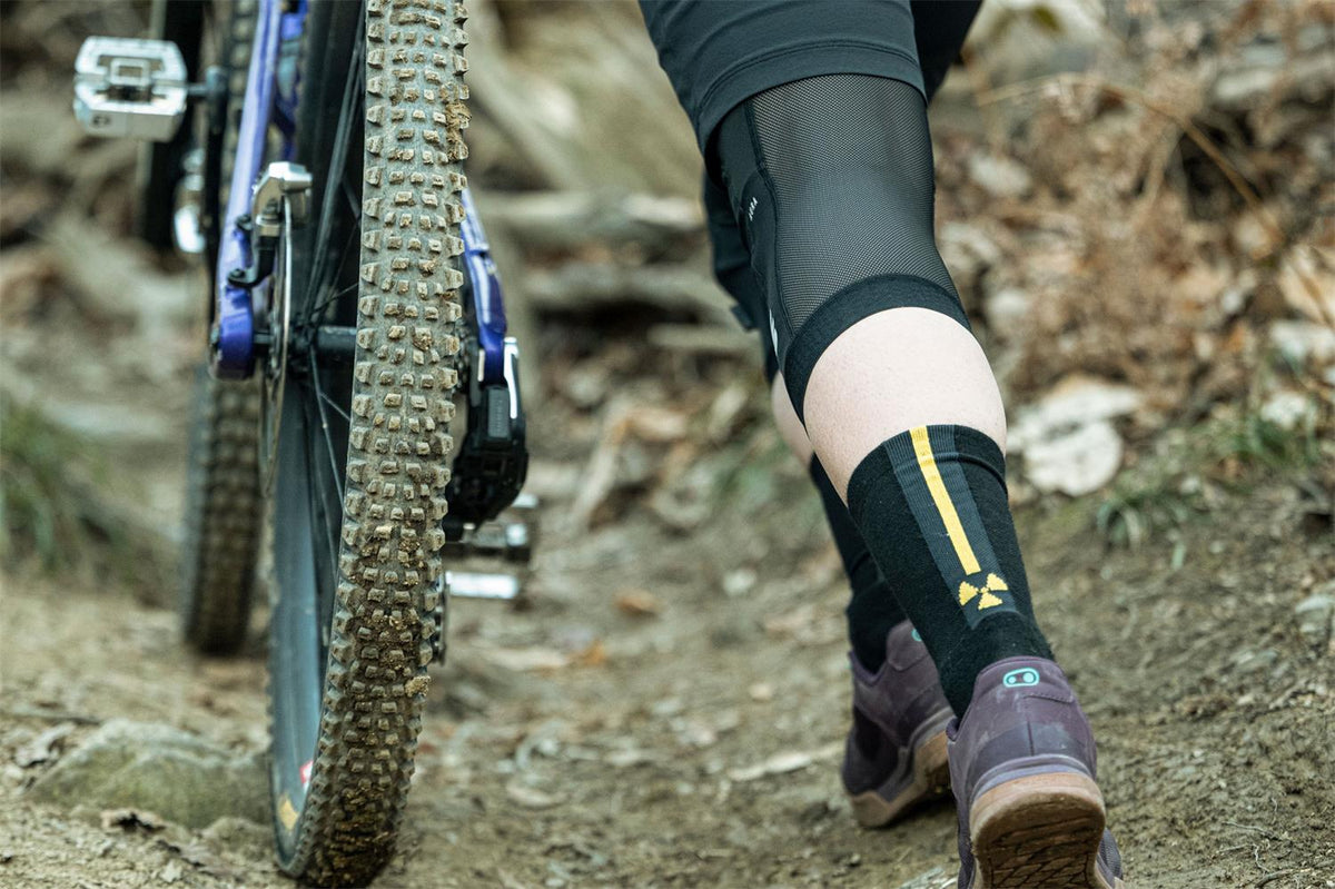 Bluegrass Aura Knee Guards 14
