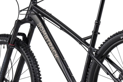 13_BT_MY24_Cale_AL_SX_Eagle_matt_black_frame