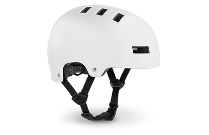bluegrass-superbold-bmx-helmet-G06BI2