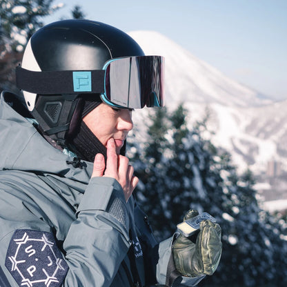 08SPF30_LipBalmMountains