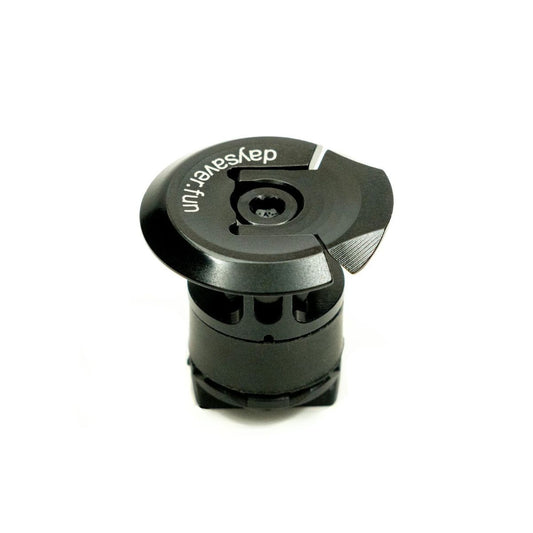 STAN'S INCREDIBLE DART HANDLEBAR MOUNT