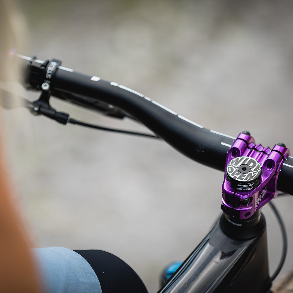 WIDE OPEN STEM CAP