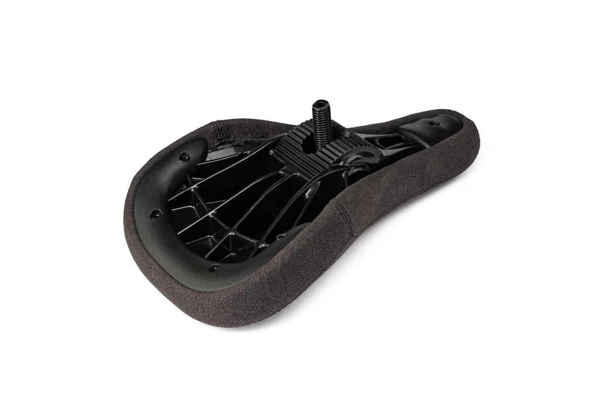 PIVOTAL_Seat_14