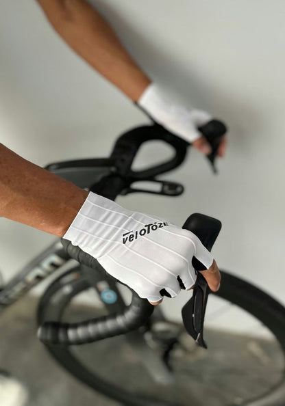 VeloToze Pro Aero Gloves White - Image 6