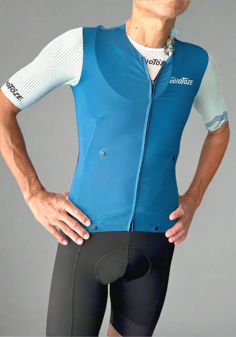 VeloToze Hydro Vest With Bladder - Image 6
