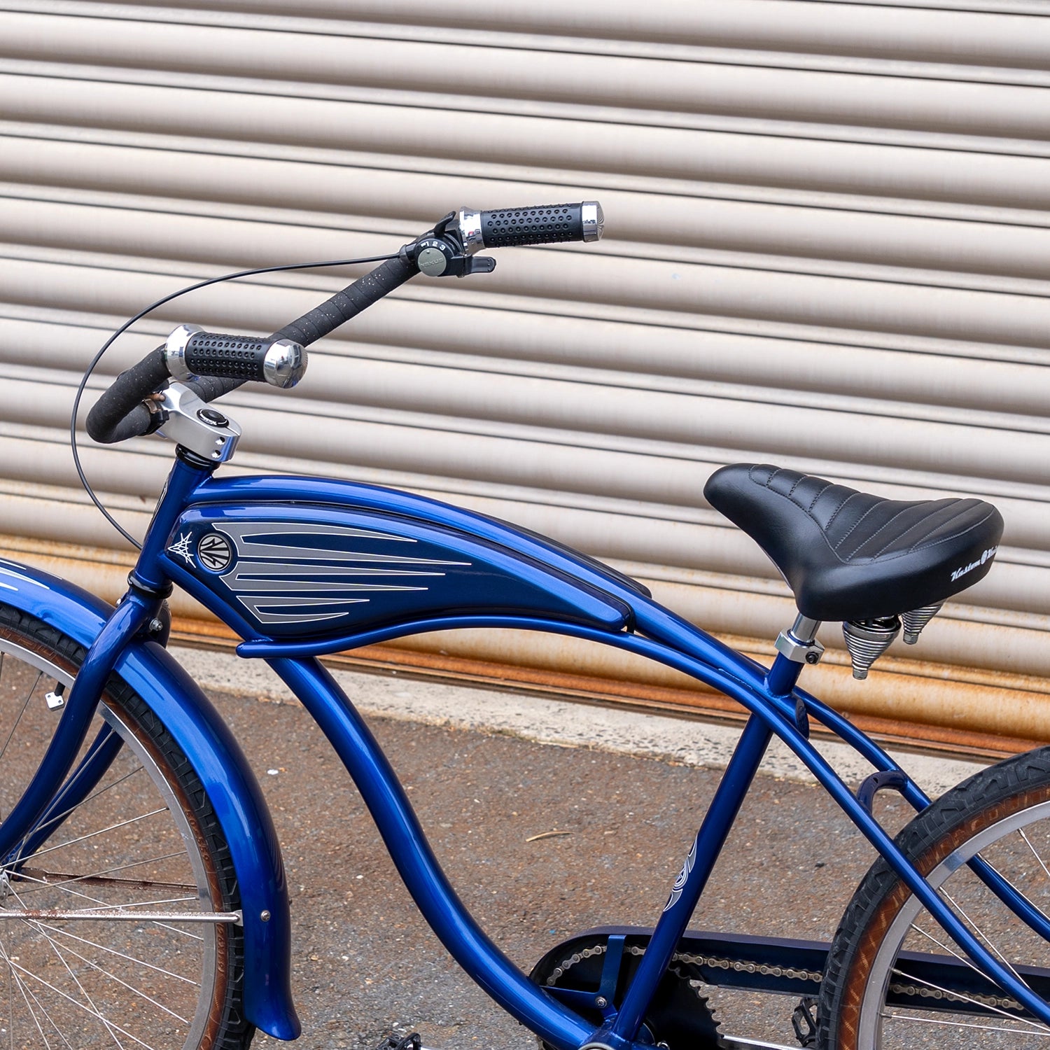 GT Kustom Kruiser Dyno Glide Deluxe Side Of The Bike