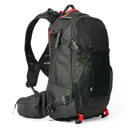 USWE Zippered VST 16L Day Pack - Image 1