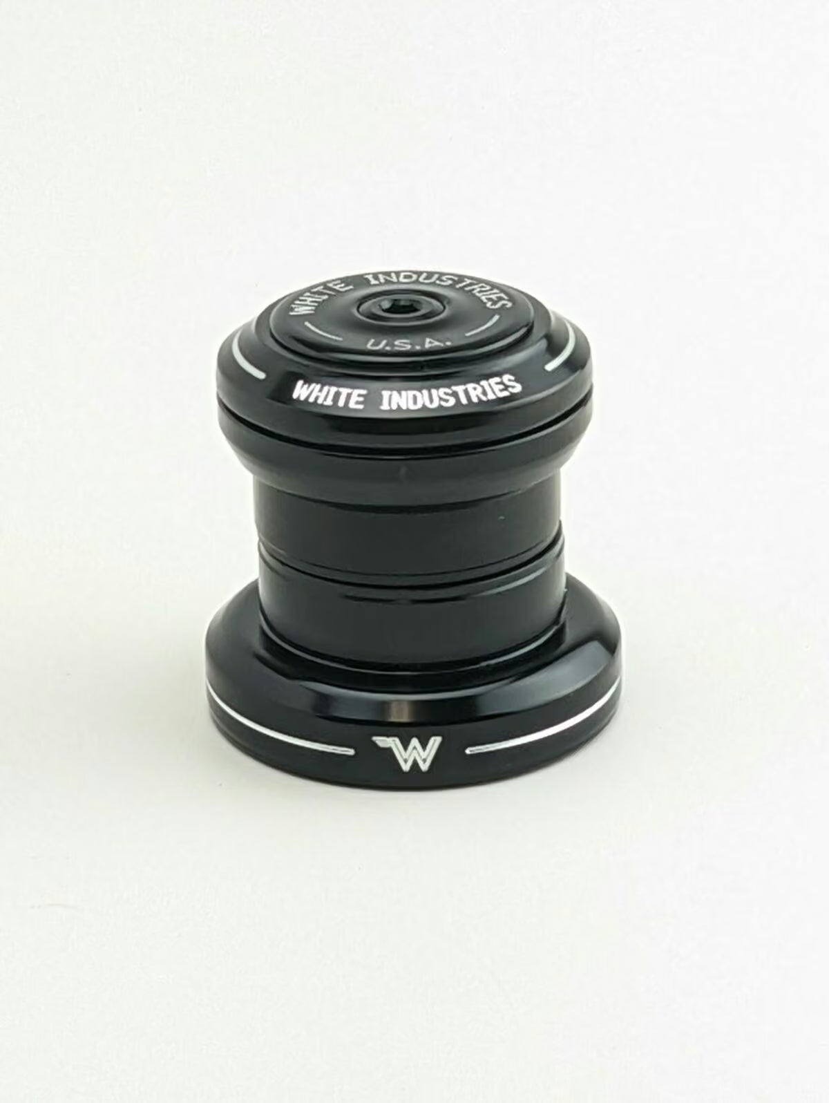 White Industries EC37/EC37 - 1-1/4 crown race - Image 1