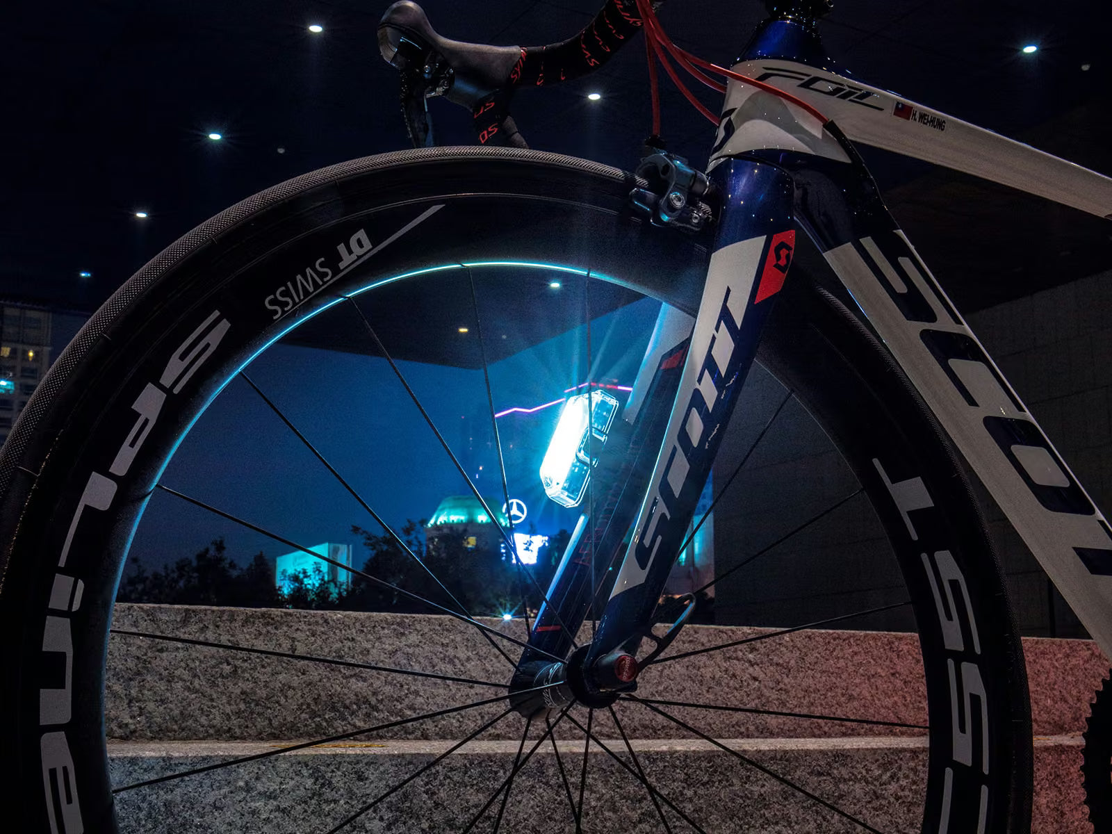 Topeak Light WhiteLite Front Aero USB - Image 4