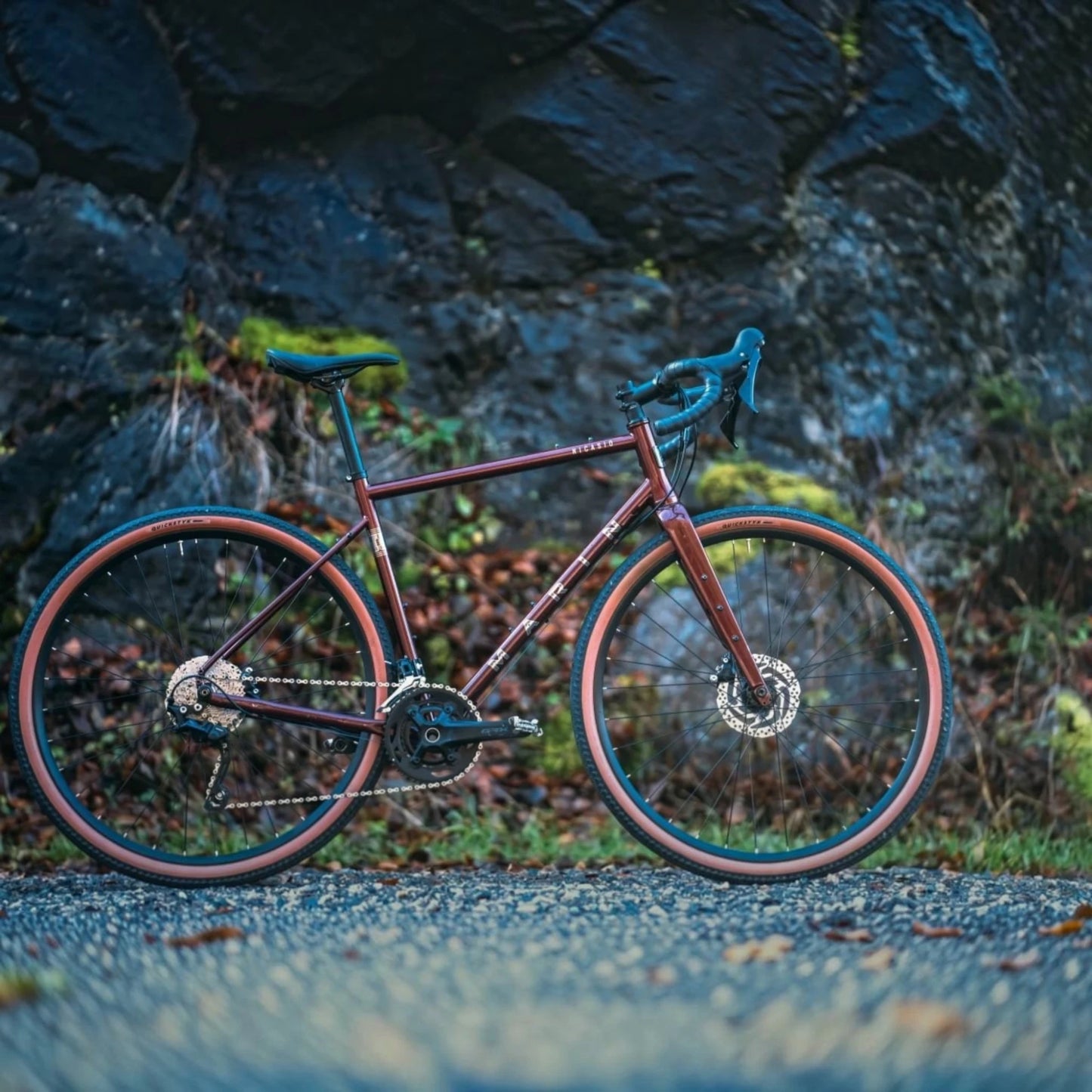 Marin Nicasio 2 2026 Gravel Bike Sideview Outside