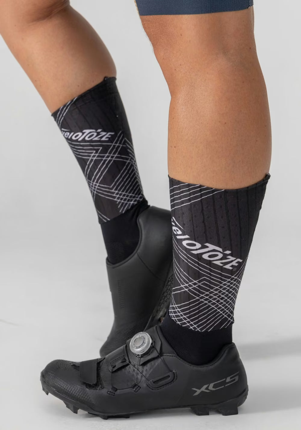 VeloToze Aero Socks Extra Tall - Image 3