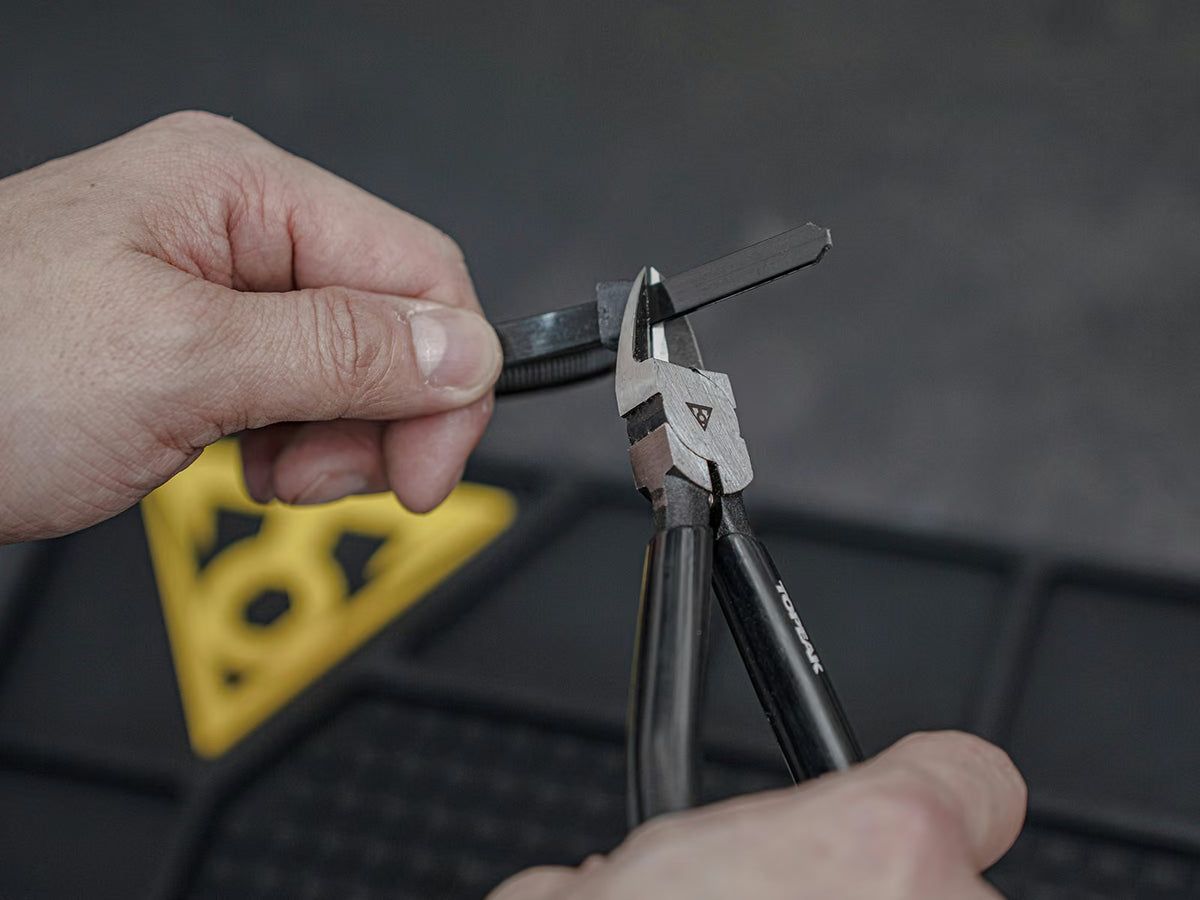 Topeak Diagonal Cutting Pliers 6" - Image 3