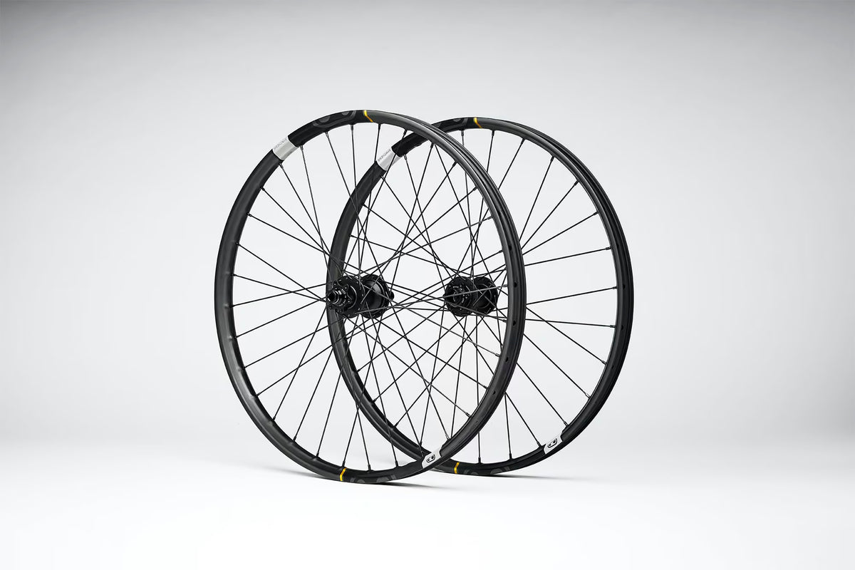 Crankbrothers Synthesis Carbon DH 11 Wheelset - Image 3