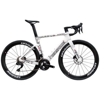 WINSPACE_C5_AERO_ROAD_BIKE_SIDE_VIEW