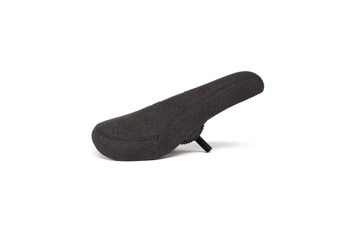 PIVOTAL_Seat_12
