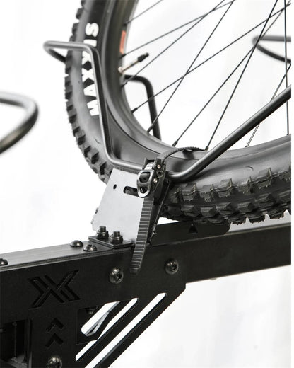 Maverack 4-BIKE PREMIUM VERTICAL RACK 3