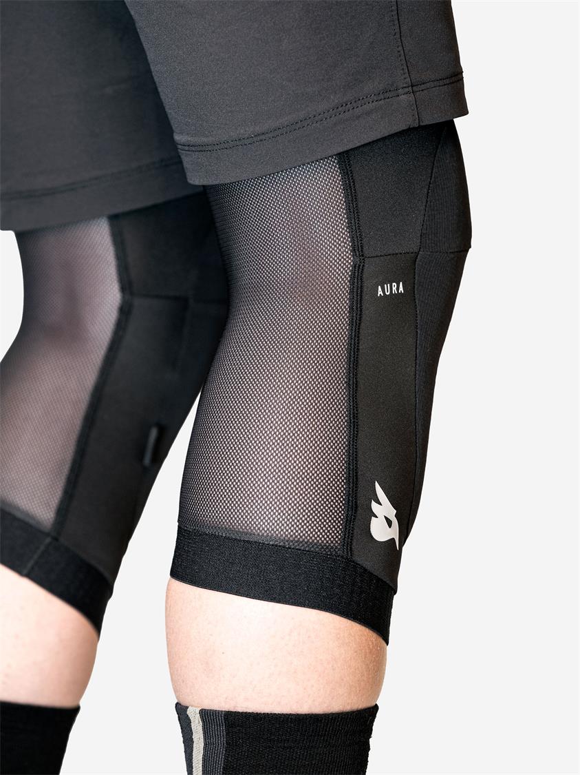 Bluegrass Aura Knee Guards 3