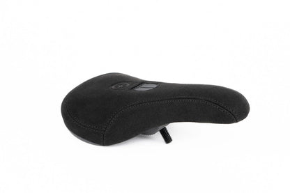 PIVOTAL_Seat_17