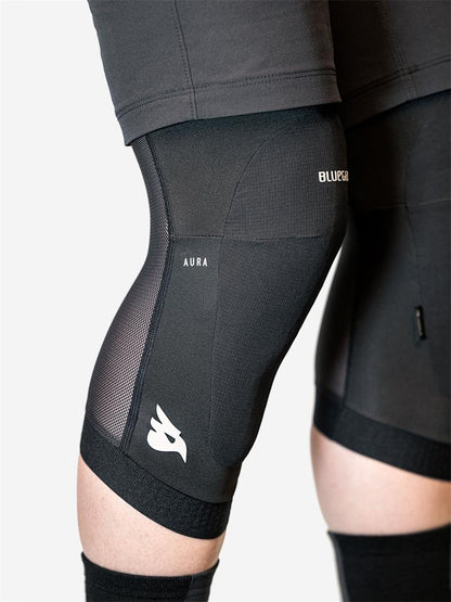 Bluegrass Aura Knee Guards 4