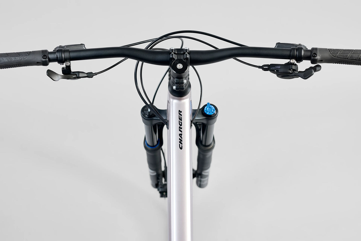 my25-charger-a2-silverton-pov-xl