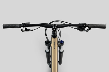 my25-storm-120-nanaimo-bar-pov-bg-xl