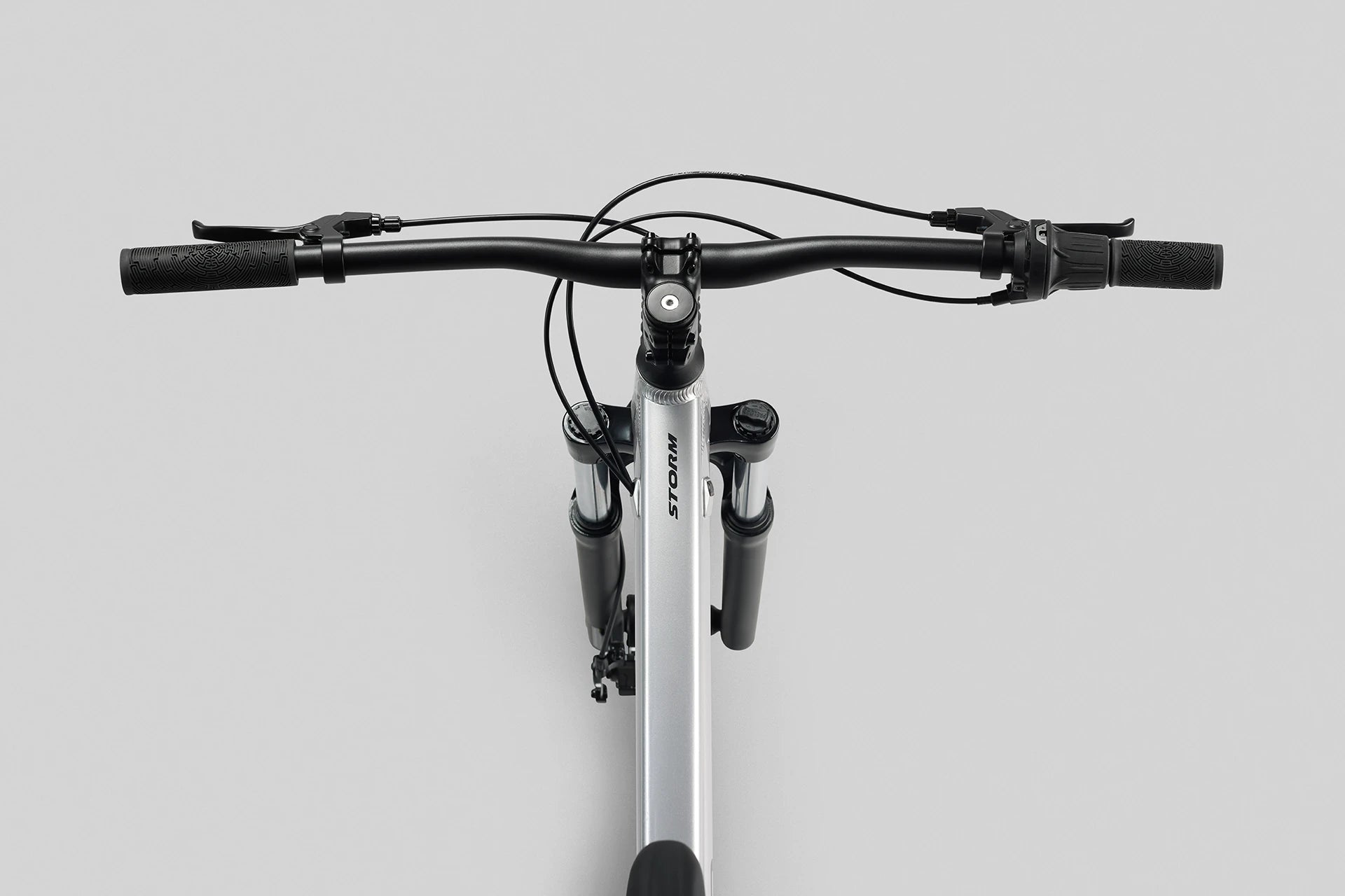 my25-storm-26-youth-pov-xl